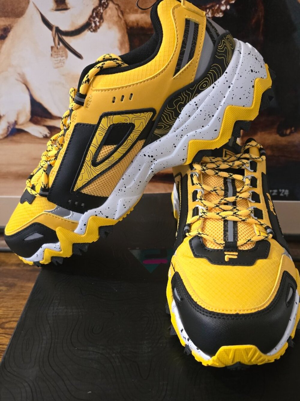 Fila Men's Oakmont TR 1JM01689 702 Shoes Size 10 US Yellow/Black Hiking NEW